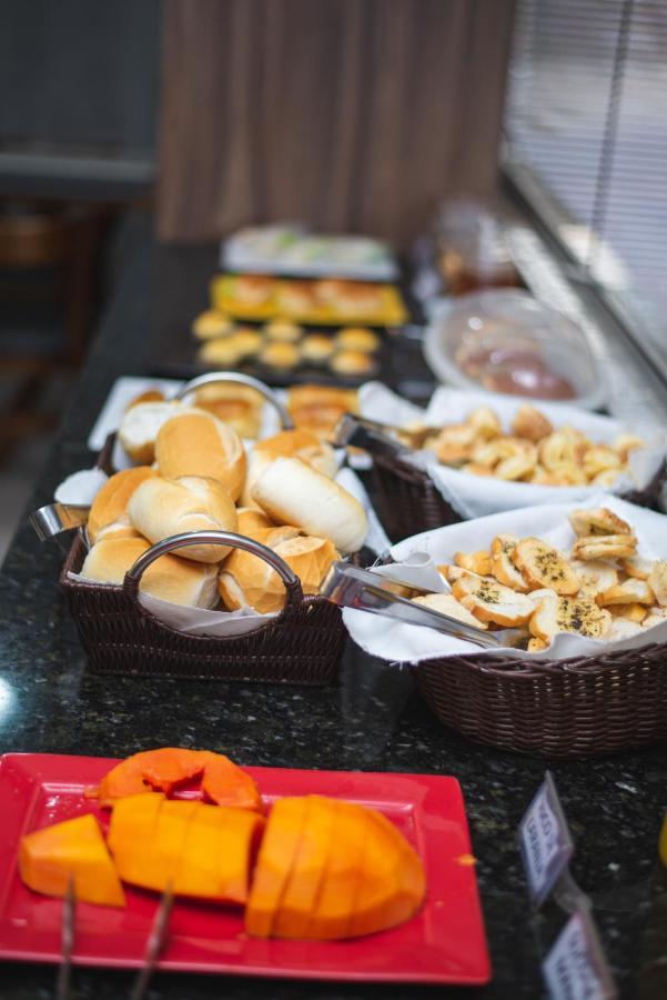 Manhattan Apart Hotel Caratinga Ngoại thất bức ảnh