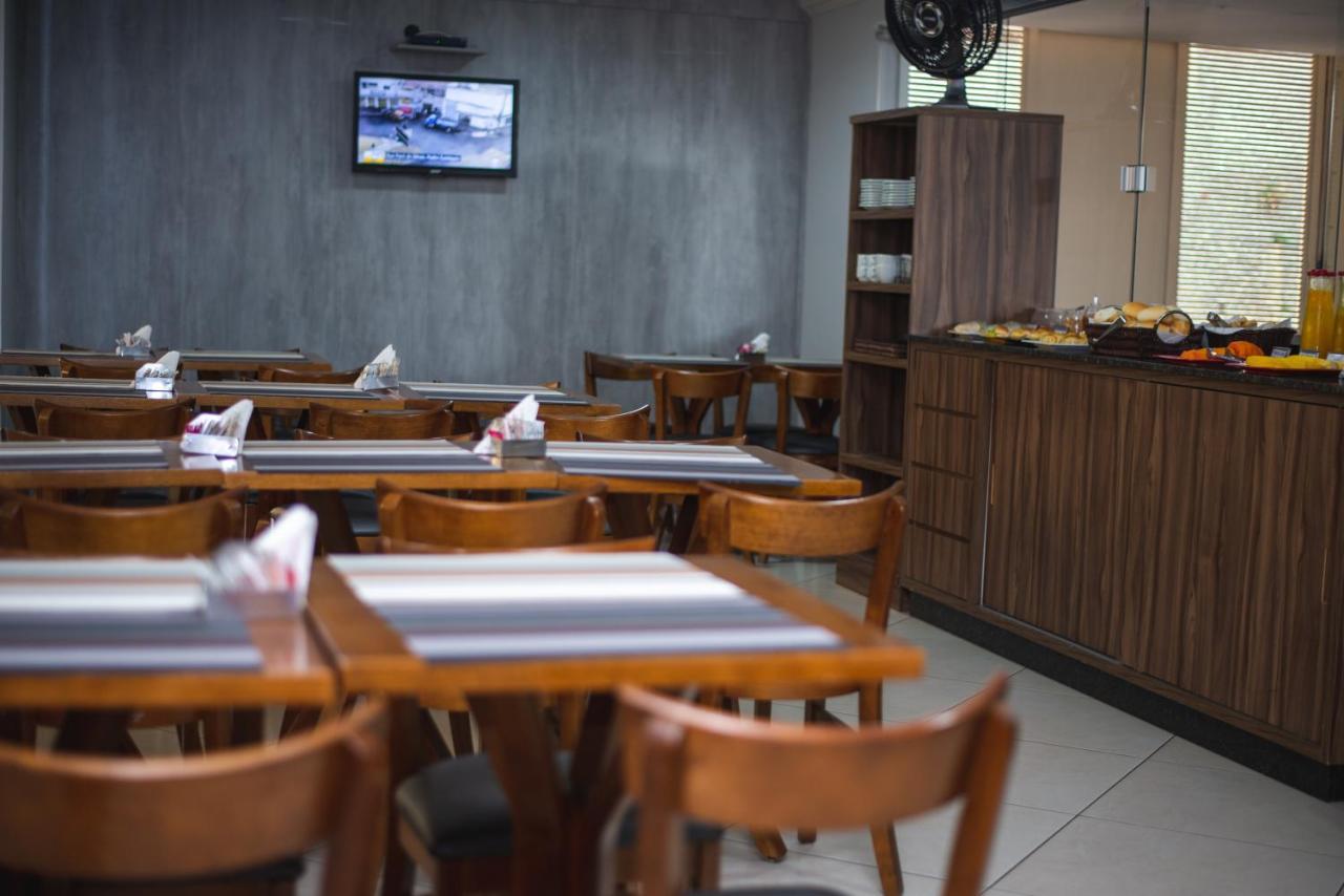 Manhattan Apart Hotel Caratinga Ngoại thất bức ảnh