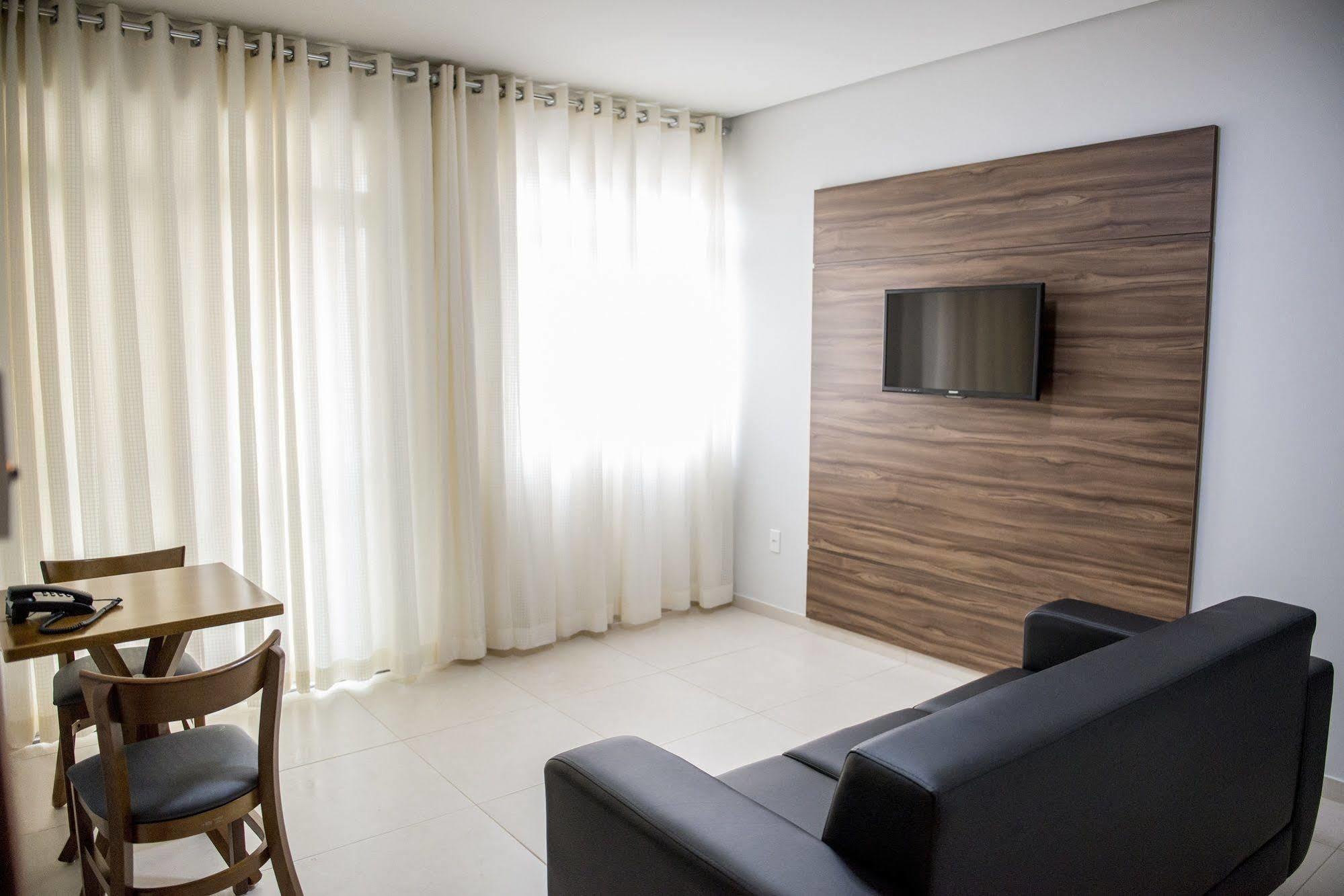 Manhattan Apart Hotel Caratinga Ngoại thất bức ảnh
